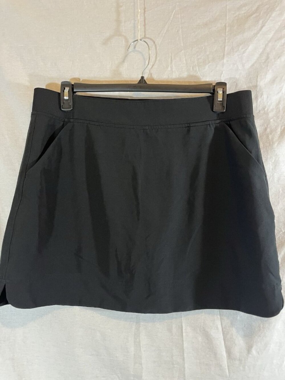 32 Degrees Cool Women’s Large Black Skort